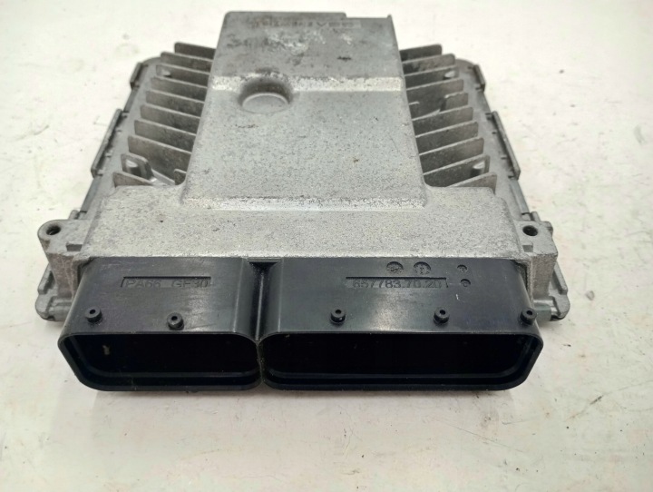 фото №12, Бортовий комп'ютер (ебу) двигуна vw passat b6 2,0 tdi 03g906018t 5wp45513af