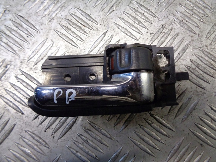 фото №1, Ручка правая передняя внутренняя avensis t25