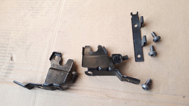 фото №9, A4 b8 рестайлинг держатель крепление лампы ремня левая правые