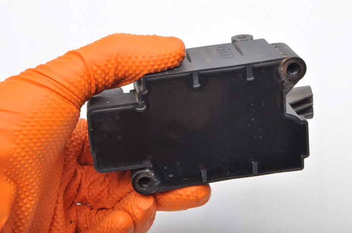 фото №6, Bentley bentayga audi q7 4m q8 4.0 tdi клапан подвешивание 4m0616013a