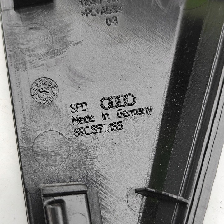 фото №6, Audi q4 sportback e-tron 2024 рамка бардачка панели распределительной