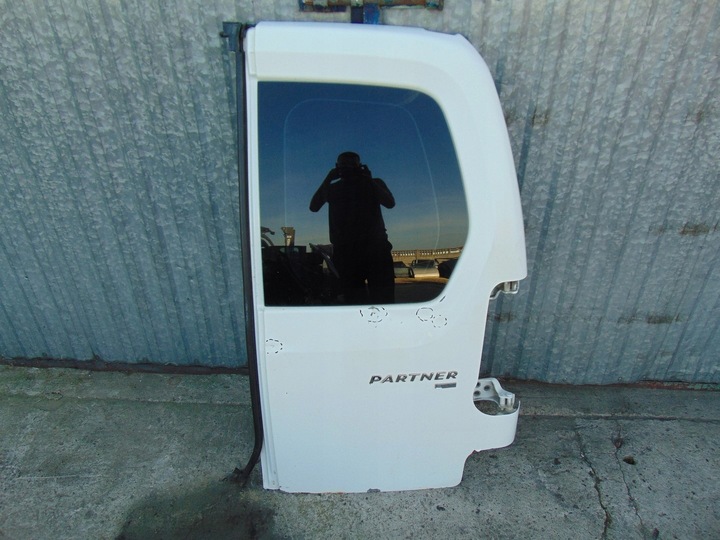 фото №1, Дверь правые зад berlingo partner iii 2008- запчасть