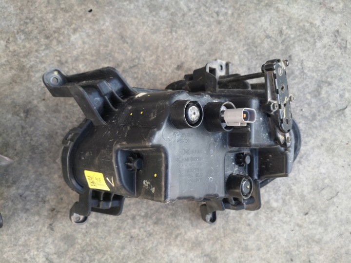 фото №8, Hyundai santa fe santafe 4 iv 19- 2019- галоген правое левое 2pin mobis