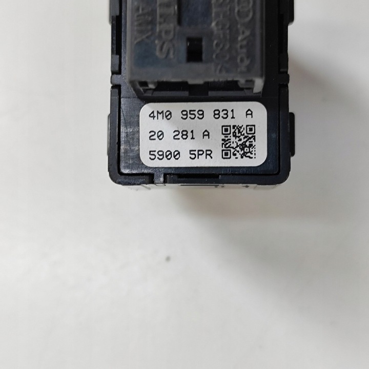 фото №7, Audi q5 sq5 2021 кнопка открывания крышки багажника