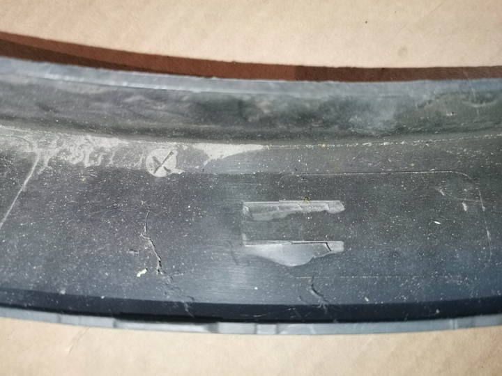 фото №8, Планка подкрылок правые зад vw tiguan 5na.854.820.e