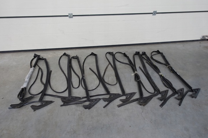 фото №1, Vw beetle прокладка планка накладка двері ліва