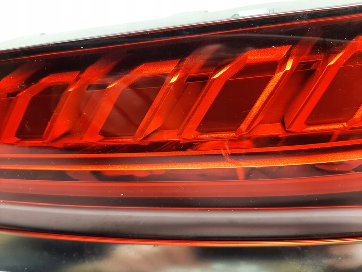 фото №12, Audi q7 лампы задние зад комплект usa 4m0945075c 4m0945076c