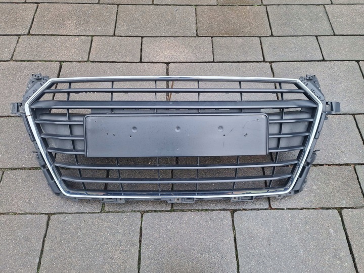 фото №1, Audi tt 8s0 s-line решётка передняя хром 8s0853651 2014