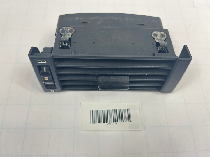 фото №6, Решітка повітропровід права пасажира w панель приладів консоль mercedes w124