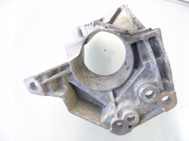 фото №4, Лапи кронштейн коробки volvo v40 ii 2.0d 31370633