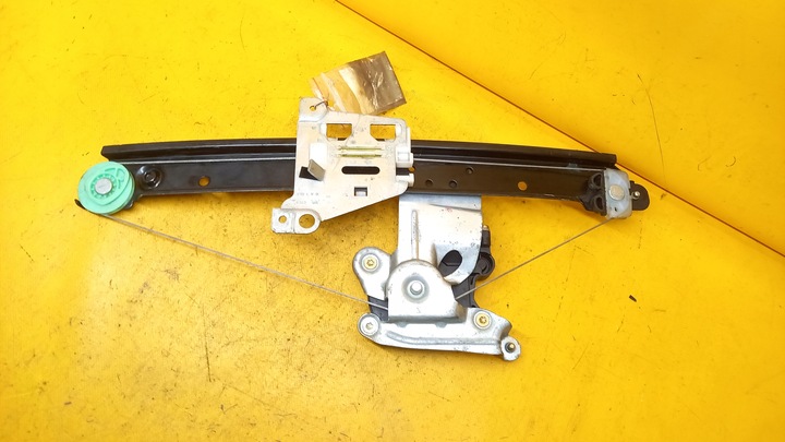 фото №9, Podnośni стекло el.prawy зад volvo vxc70 универсал 5162