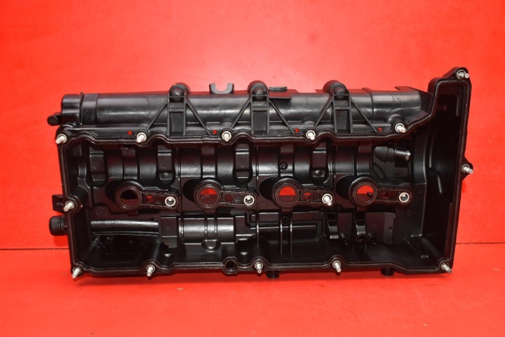 фото №12, Кришка клапанів корпус 7810584 bmw f10 f11 2.0 d 184 km 09-13
