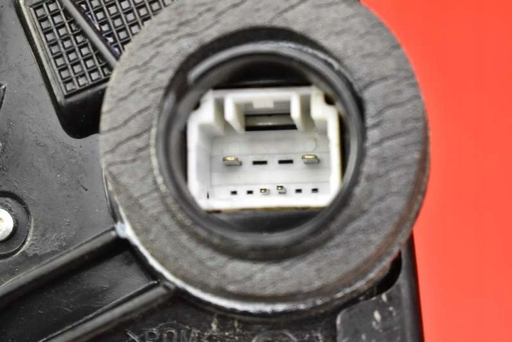 фото №8, Замок двері праві перед переднє eu toyota avensis t27 09-11