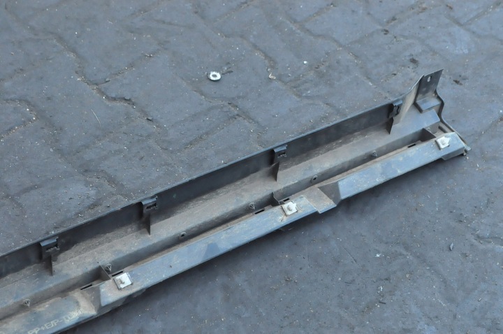 фото №8, Mitsubishi eclipse cross накладка порогова права p0 7250a132