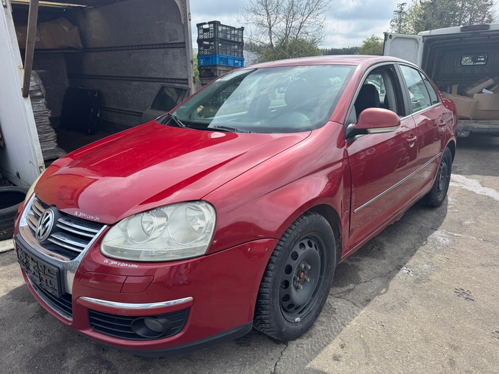 фото №15, Vw jetta v кришка багажника la3w