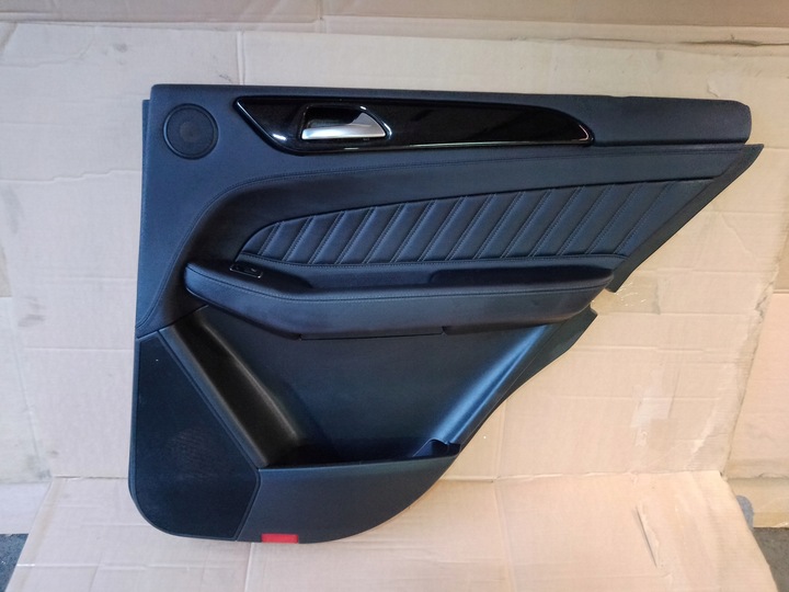 фото №1, Оббивка боковина двері зад праві mercedes gle w166