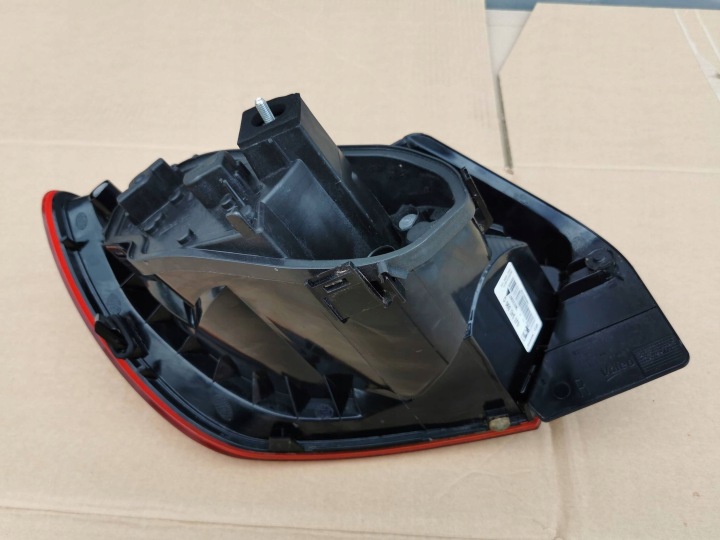 фото №10, Seat ibiza iv 6j 6j3 рестайлинг 12- фара задняя правая led хорошие 3 дверь