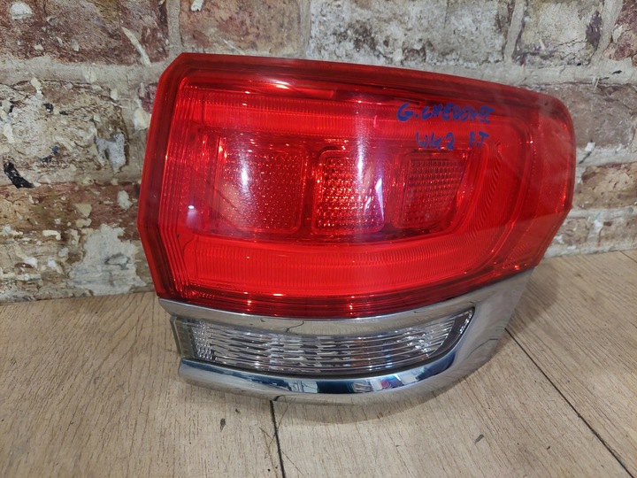 фото №1, Лампа зад правая p68110000ac jeep grand cherokee wk2