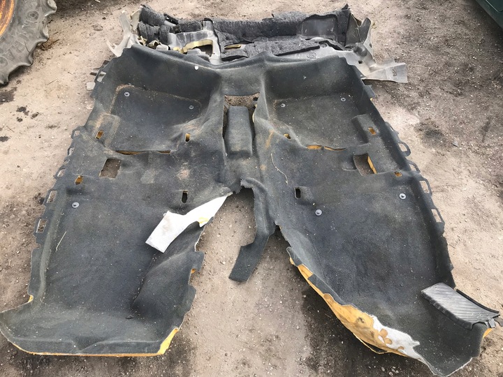 фото №1, Оббивка килим підлогова audi a6 c7 варшава