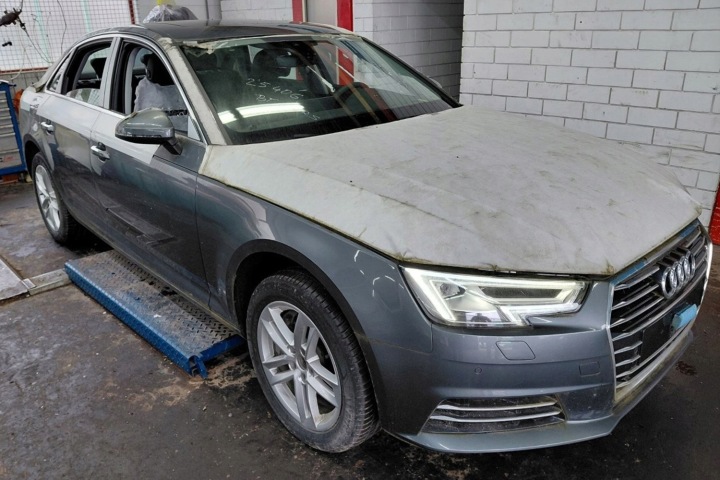 фото №15, Audi a4 sedan двері праві перед + зад сторона права передні + задні 2 штук