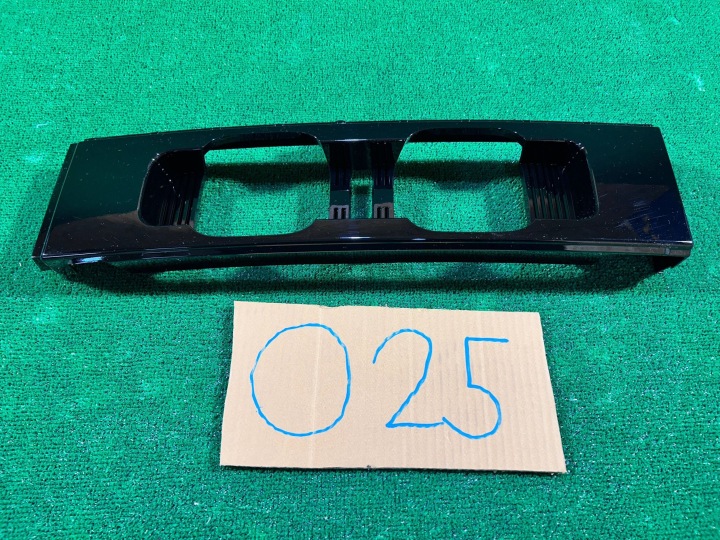 фото №9, Land rover defender ii 20- корпус защита лампы правое зад 00224721