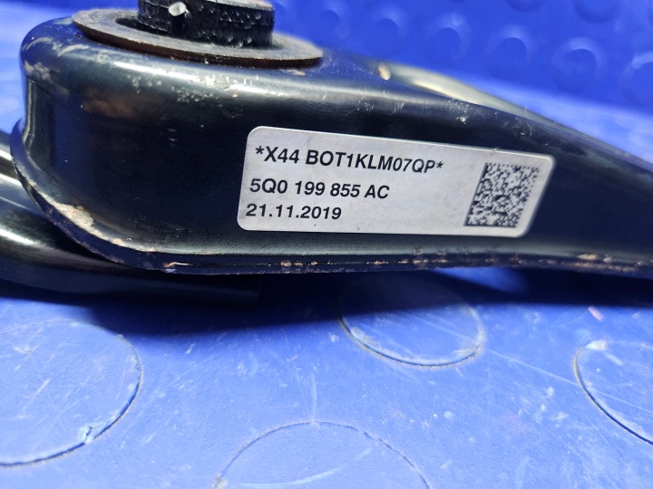 фото №9, Кронштейн поддержка коробки коробка передач vw passat b8 skoda seat оригинал 5q0199855ac