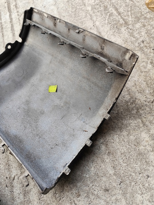 фото №10, Vw t5 кутник заглушка бампера зад