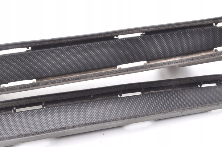 фото №8, Lexus ct 200h планка решётка бампера зад комплект 52566-76010 52565-76010