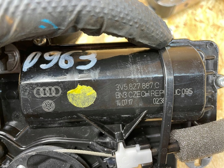 фото №11, Замок зачіп доводчик кришки багажника audi a7 c8 4k 4m0827506e 3v5827887c 18-