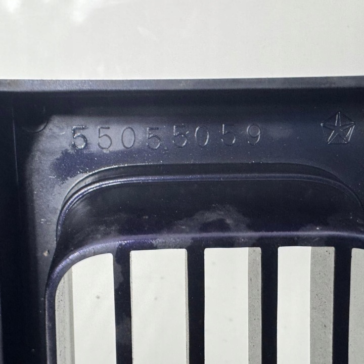 фото №10, Решітка радіатора jeep grand cherokee 93-98 oem номер оригінал 55055059