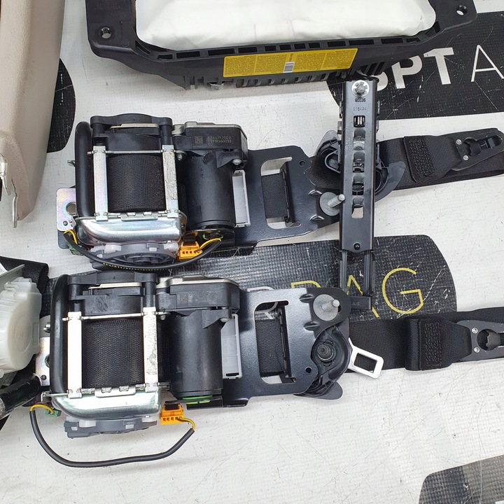 фото №14, Mercedes w205 панель консоль подушки подушка безопасности