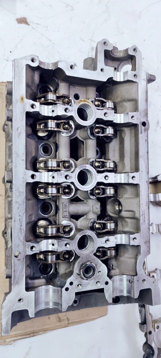 фото №11, Головка ліва audi a4 b7 a6 c6 3.2 fsi 06e103373e