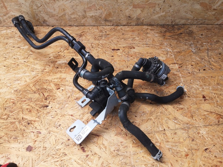 фото №8, Mercedes a-klasa w177 помпа воды шланги a1770073599 a0005003800 a0005061300