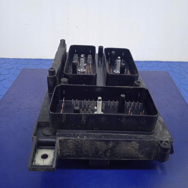 фото №5, Opel astra h iii 2.0 t блок запобіжників 13181662 5dk008668