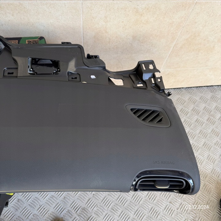 фото №8, Панель комплектная подушка безопасности консоль ремни капот toyota yaris cross 2023 год