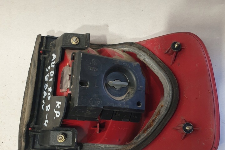 фото №10, Лампа левая задняя audi 80 8c, b4 295101 1992