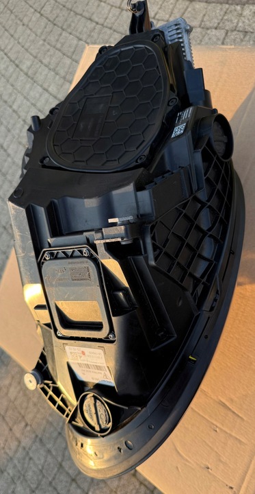 фото №13, Porsche 911 992 turbo s лампа права led matrix idelana комплектна чорна