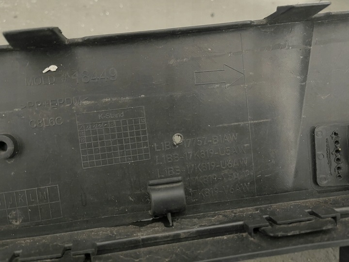 фото №11, Бампер перед переднє ford fiesta mk8 pdc решітка