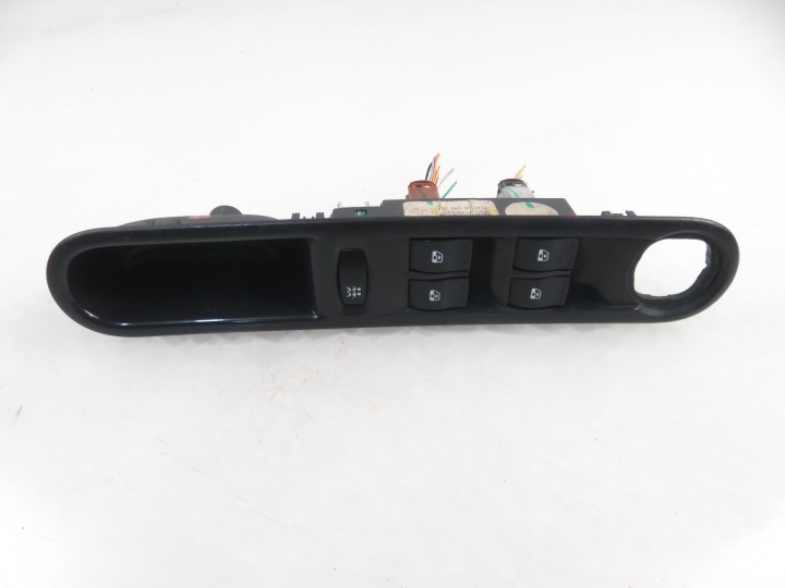фото №11, Панель стекло renault espace iv 8200250481