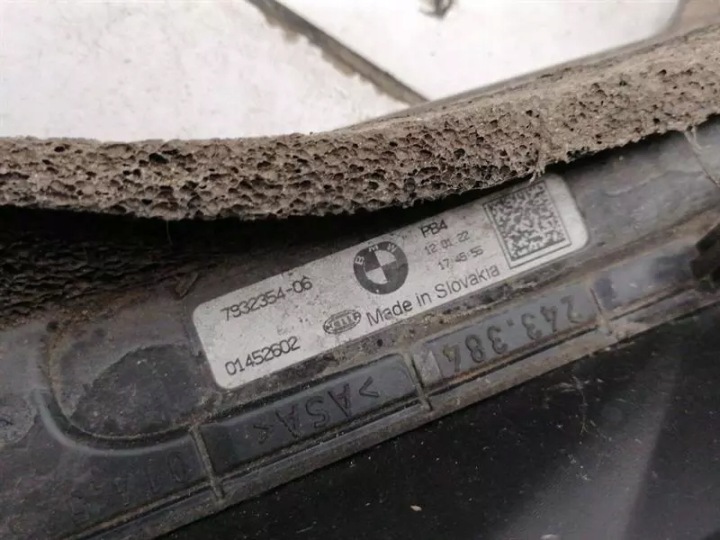 фото №10, Bmw ix i20 40 сторона skirt правий 8737804 sills