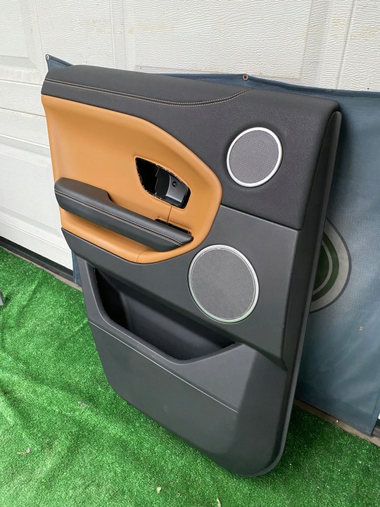 фото №3, Evoque l538 боковина оббивка двері лівий зад