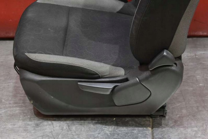 фото №8, Сидіння лівий водія eu citroen c3 picasso 08-13
