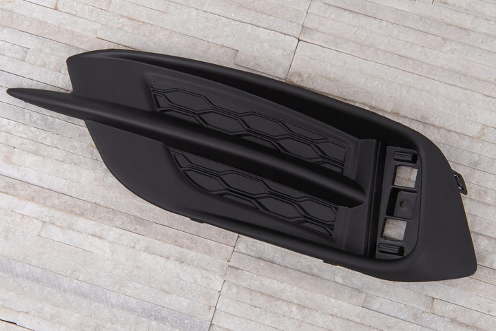 фото №8, Honda civic x 2016-2019 заглушка заднего галоген правая 71503teat00