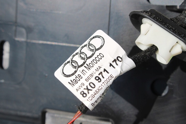 фото №9, Audi a3 sportback спойлер крышки 8y4827933 багажник