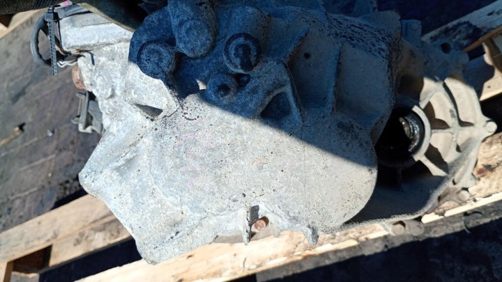 фото №11, Кпп кпп / коробка передач toyota yaris i 99-03r 1.0b
