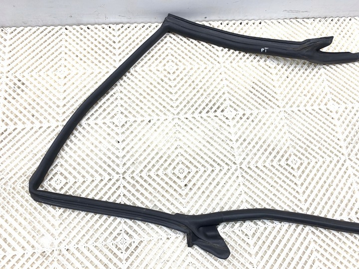 фото №2, Прокладка двері зад права audi q8 suv 4m8833708