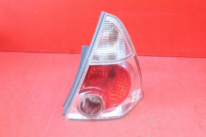 фото №1, Лампа правая зад задняя 220-51690 daihatsu yrv 02-06