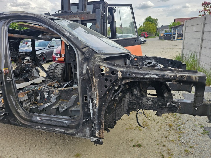 фото №5, Крило лонжерон чверть поріг фартух audi q7 4m