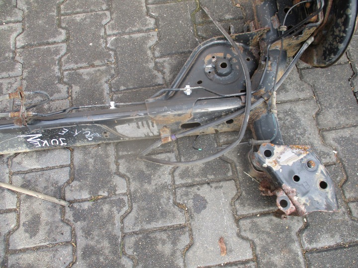 фото №8, Вісь балка підвішування зад задні nissan juke f15