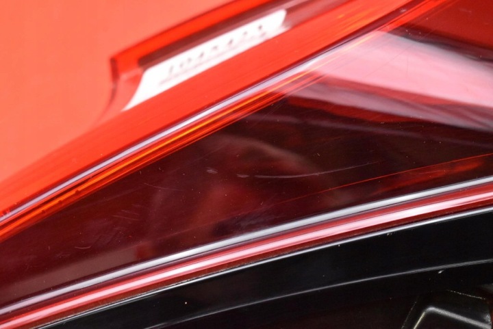 фото №15, Правая фара зад задняя 81550-f4120-00 toyota c-hr 1 i рестайлинг 19-21
